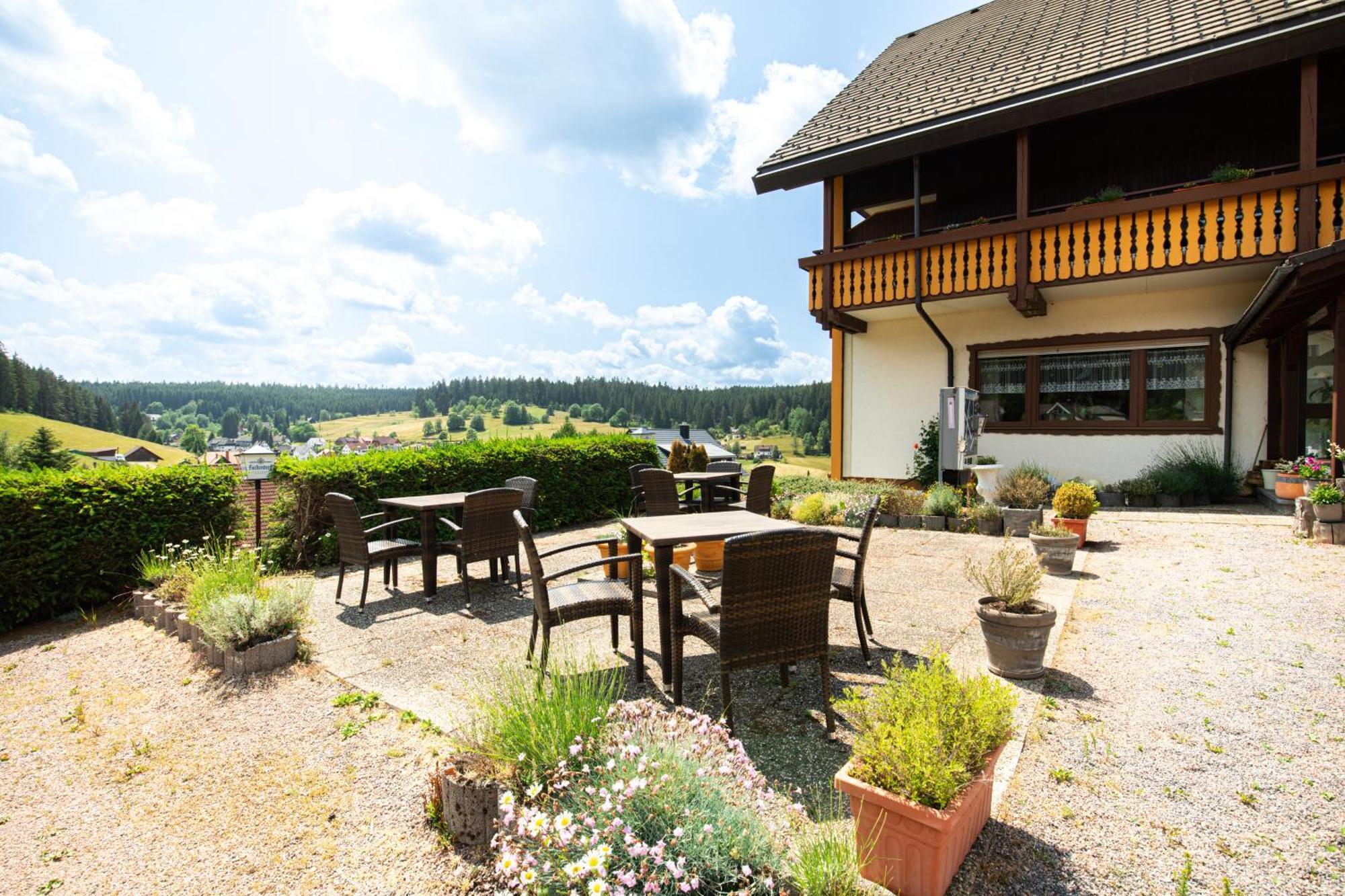 Auerhahn Bed And Breakfast - Black Forest - Waldhotel Eisenbach Kültér fotó